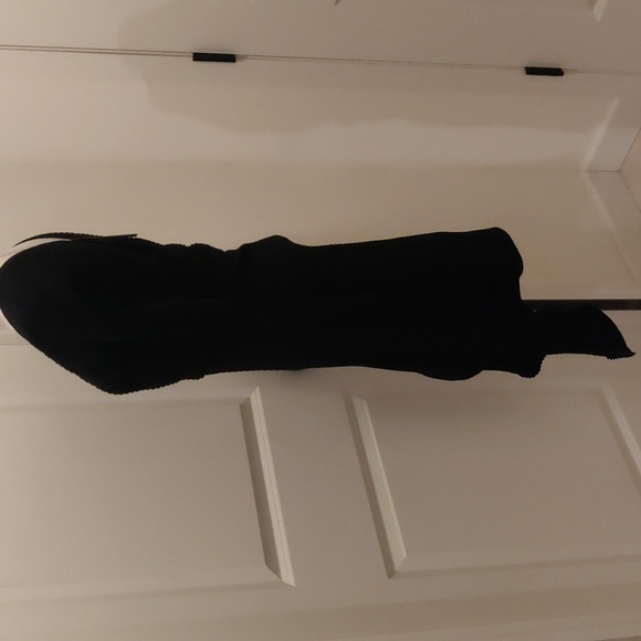 New!Love Token Black Asymmetrical Knit Sweater Dress Long Sleeves Sz Med - Picture 7 of 13